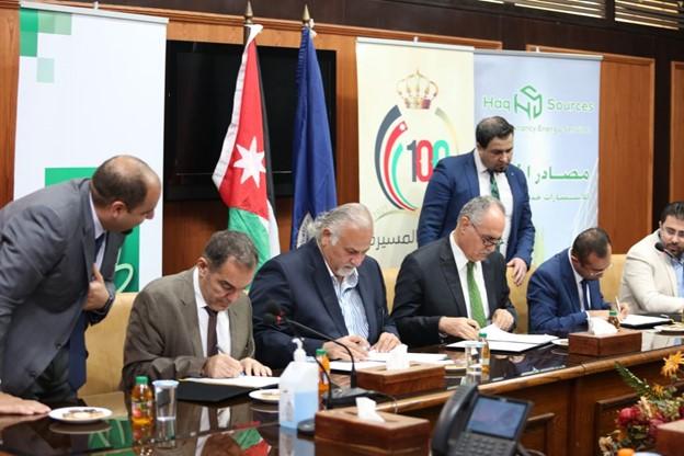 Cairo Amman Bank Signs Financing Agreement for One of the Largest Solar Energy Projects in Jordan